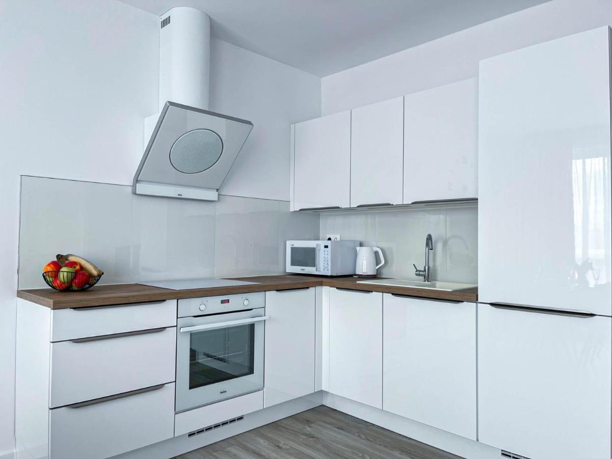 Lawis Apartments ポプラト エクステリア 写真