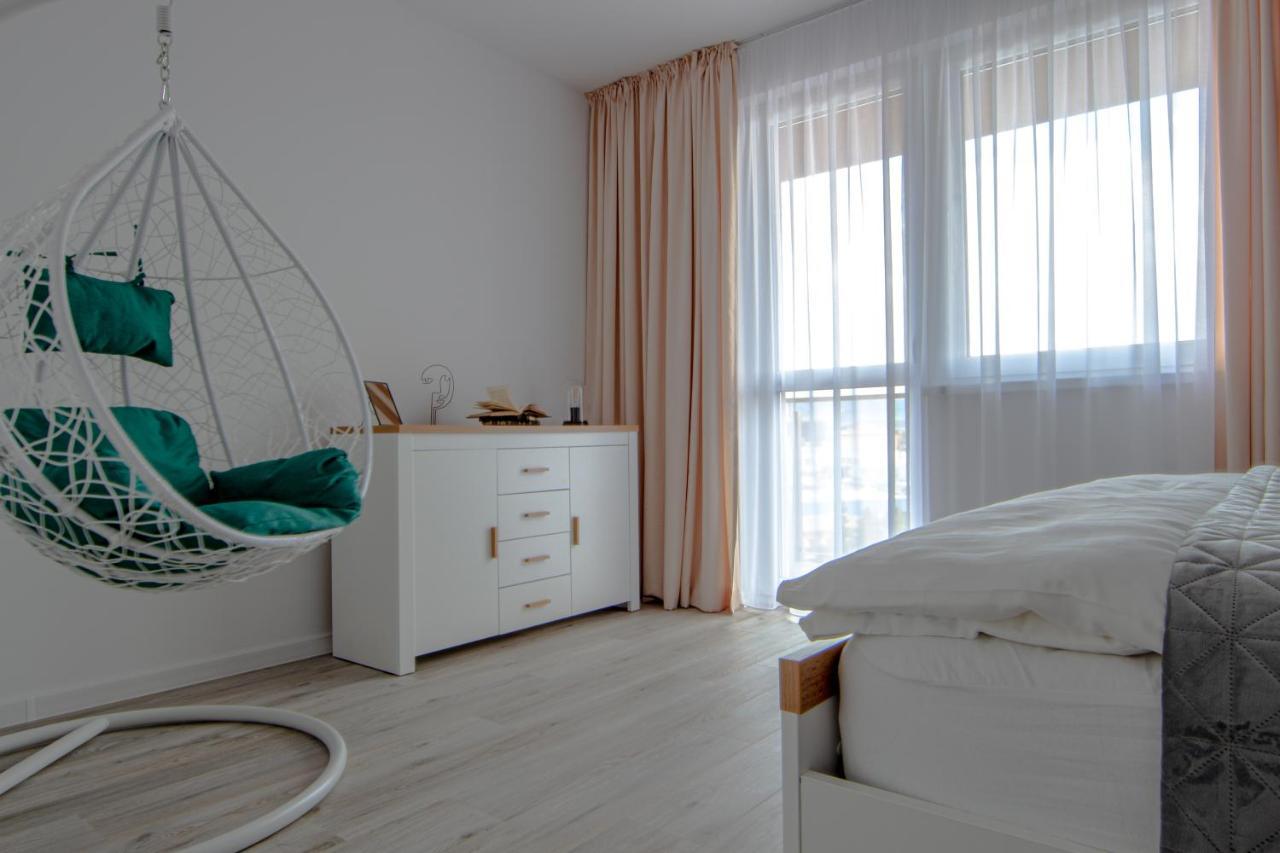 Lawis Apartments ポプラト エクステリア 写真