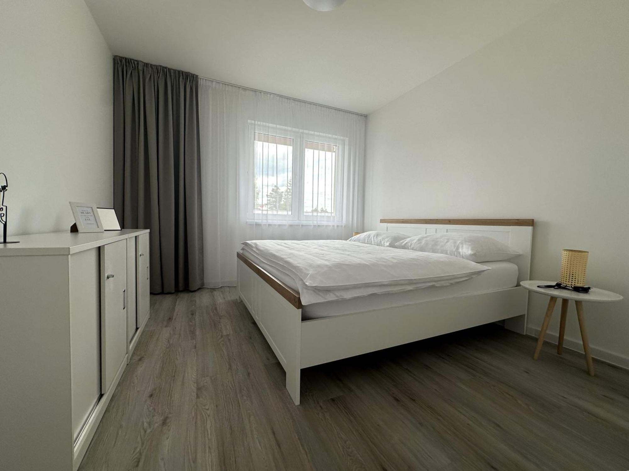 Lawis Apartments ポプラト エクステリア 写真